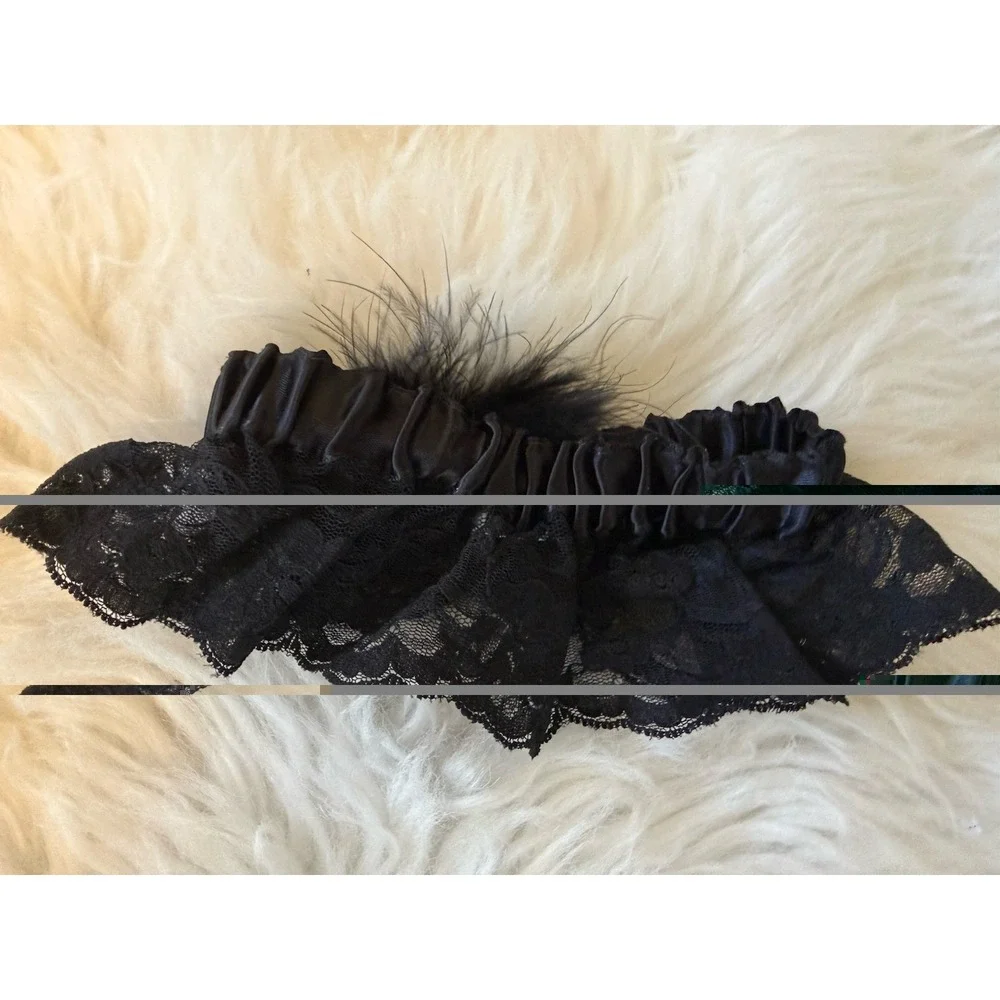Vintage Victoria's Secret Black‎ Lace Feathers Leg Garter Bride Wedding Y2K EUC